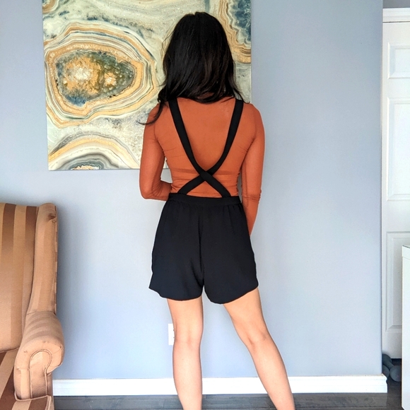 Topshop black crepe Pini playsuit - Picture 3 of 5